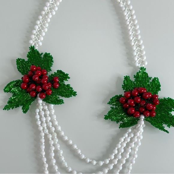 Hand beaded white necklace with cranberry inspired details and green leaves - Picture 3 of 5